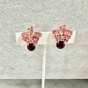 Vintage Signed Tara Red And Pink Rhinestone Clip On Earrings